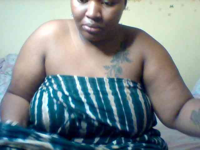 SinfullySweet webcam