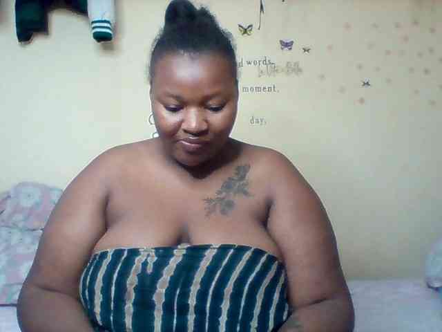 SinfullySweet webcam