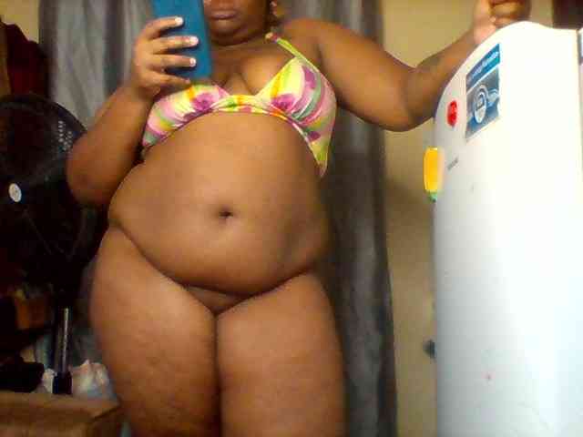 SinfullySweet webcam