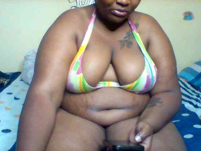 SinfullySweet webcam