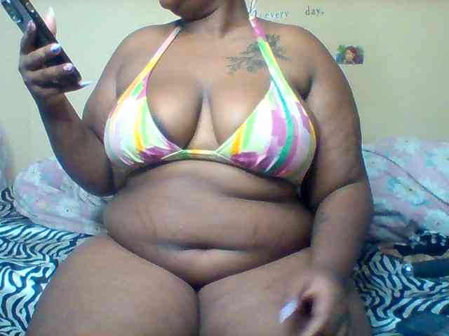 SinfullySweet webcam