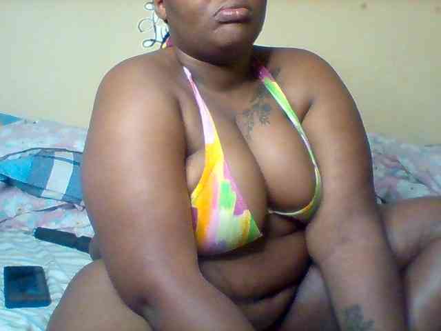 SinfullySweet webcam
