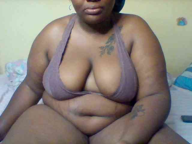 SinfullySweet webcam