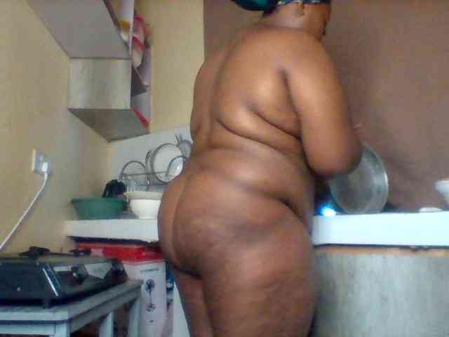 SinfullySweet webcam