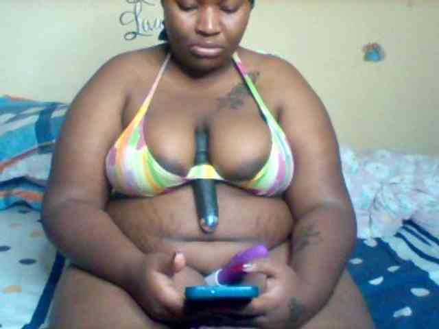 SinfullySweet webcam