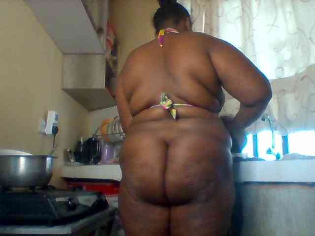 SinfullySweet webcam