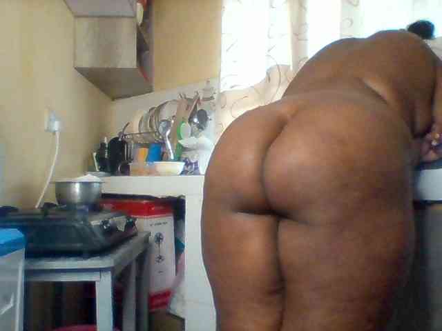 SinfullySweet webcam