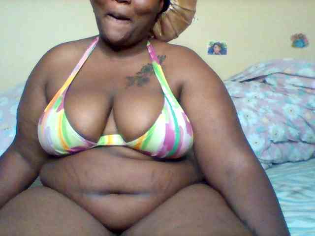 SinfullySweet webcam