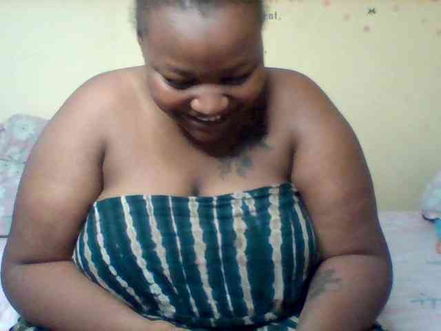 SinfullySweet webcam