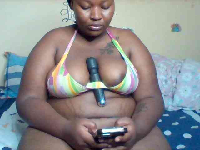 SinfullySweet webcam