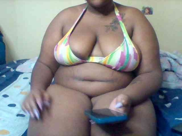 SinfullySweet webcam