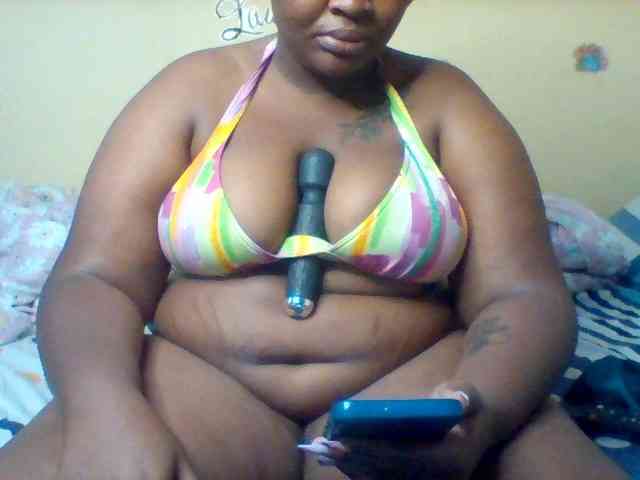 SinfullySweet webcam