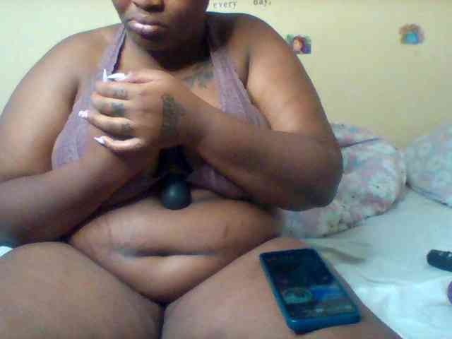 SinfullySweet webcam