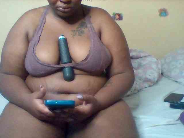 SinfullySweet webcam