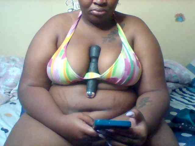 SinfullySweet webcam
