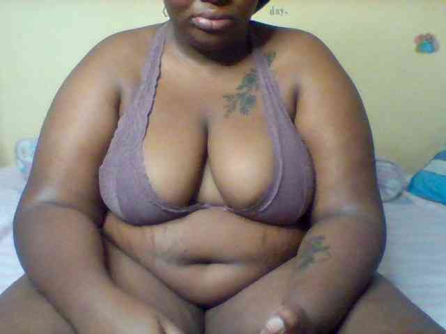 SinfullySweet webcam