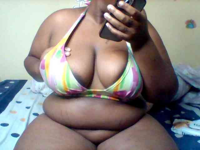 SinfullySweet webcam