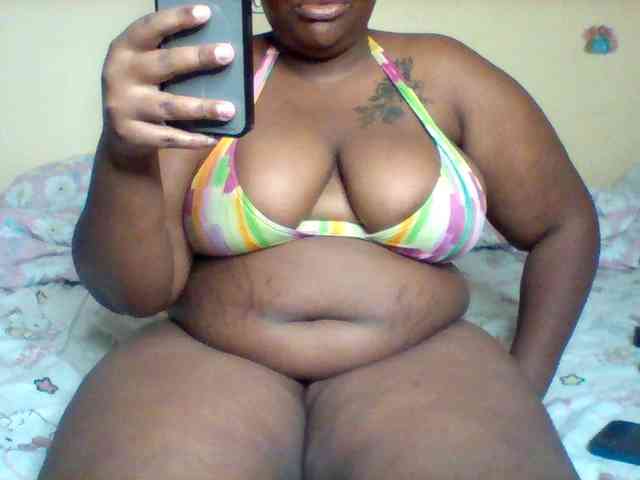 SinfullySweet webcam