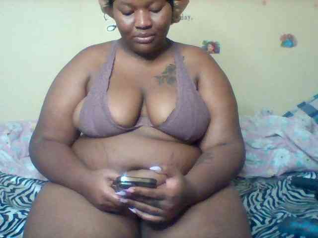SinfullySweet webcam
