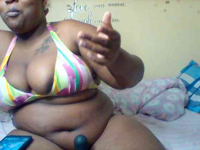 SinfullySweet webcam