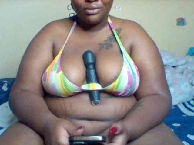 SinfullySweet webcam