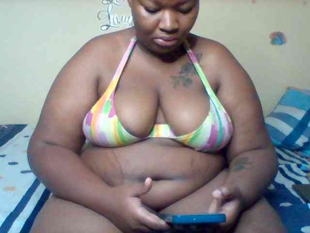 SinfullySweet webcam