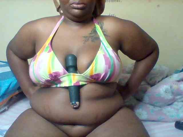 SinfullySweet webcam