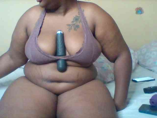 SinfullySweet webcam