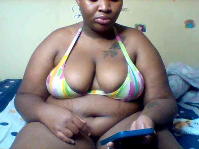 SinfullySweet webcam