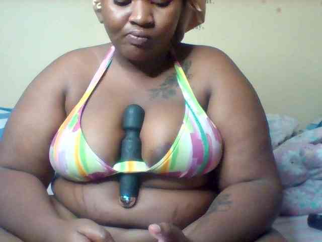 SinfullySweet webcam