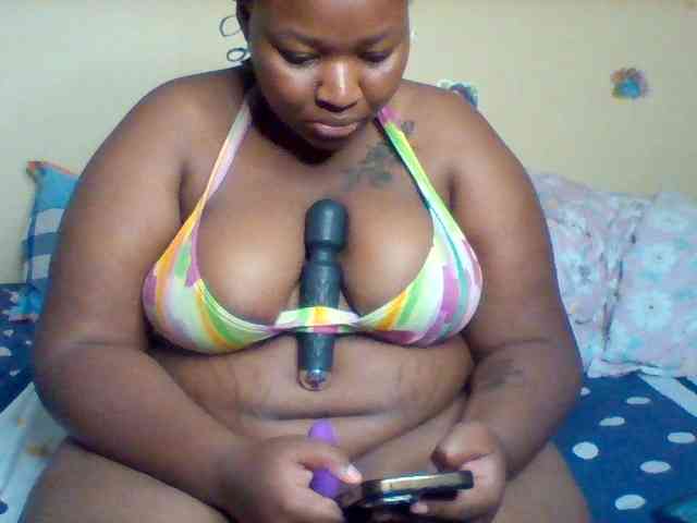 SinfullySweet webcam