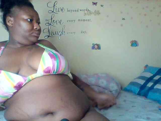 SinfullySweet webcam