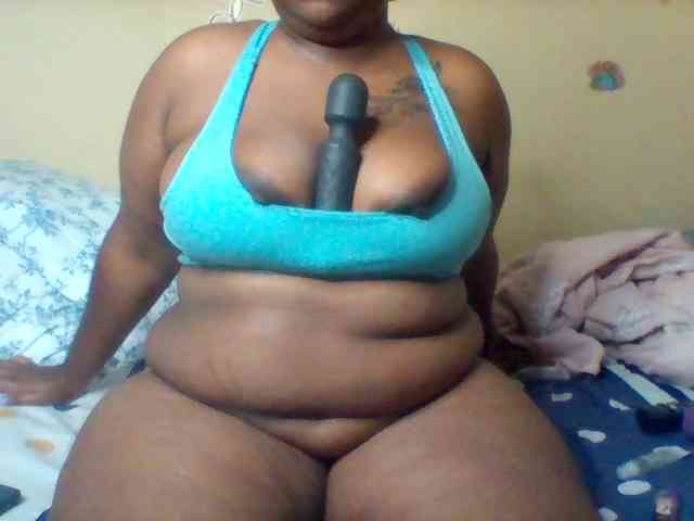 SinfullySweet webcam