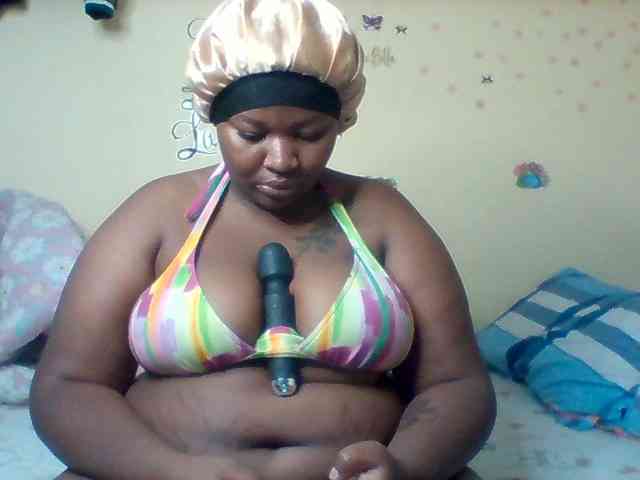 SinfullySweet webcam