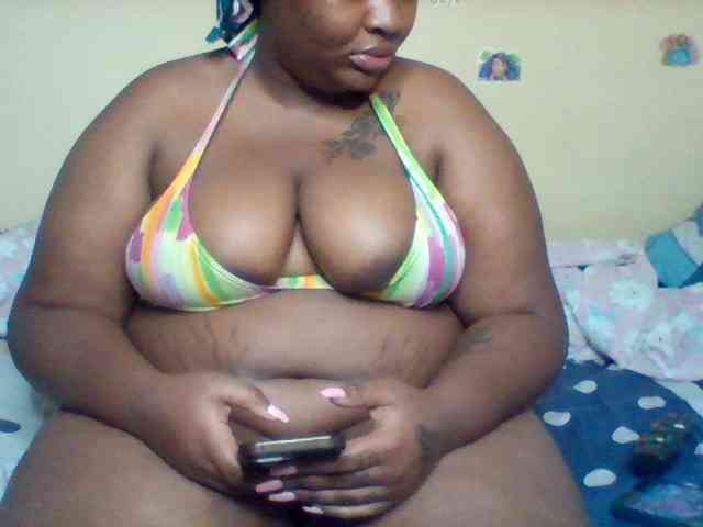 SinfullySweet webcam