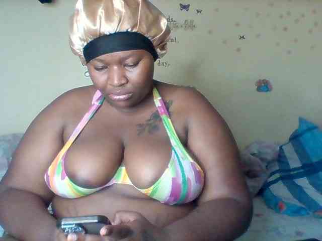 SinfullySweet webcam