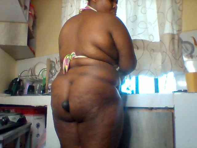 SinfullySweet webcam