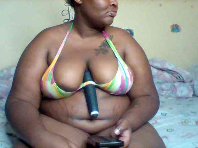 SinfullySweet webcam