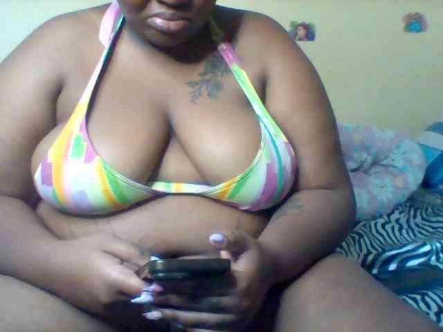 SinfullySweet webcam