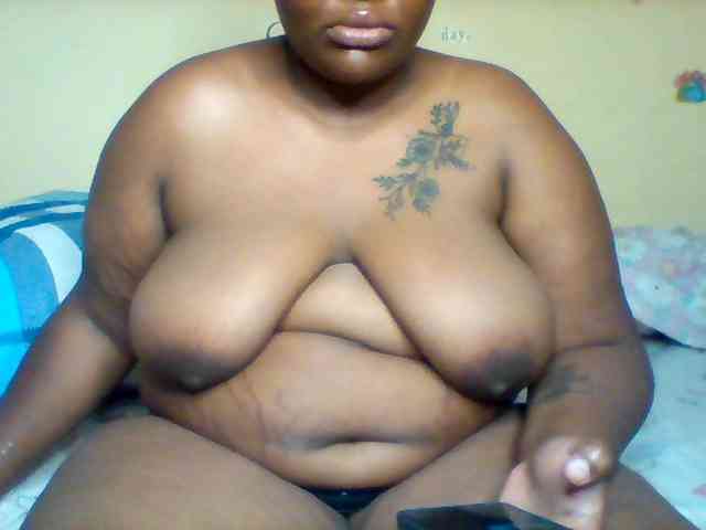 SinfullySweet webcam