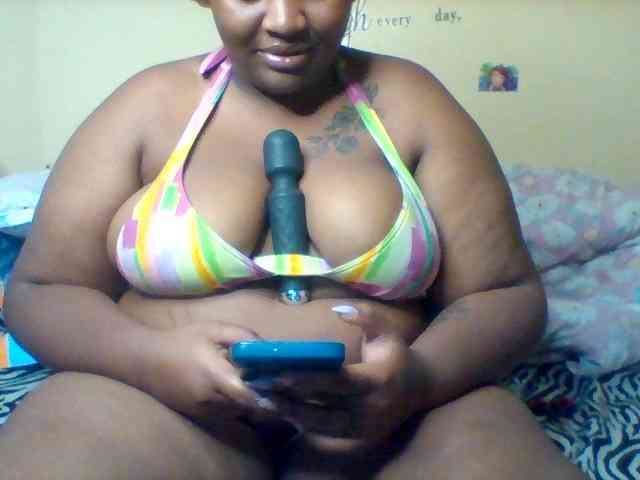 SinfullySweet webcam