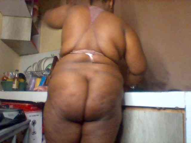 SinfullySweet webcam