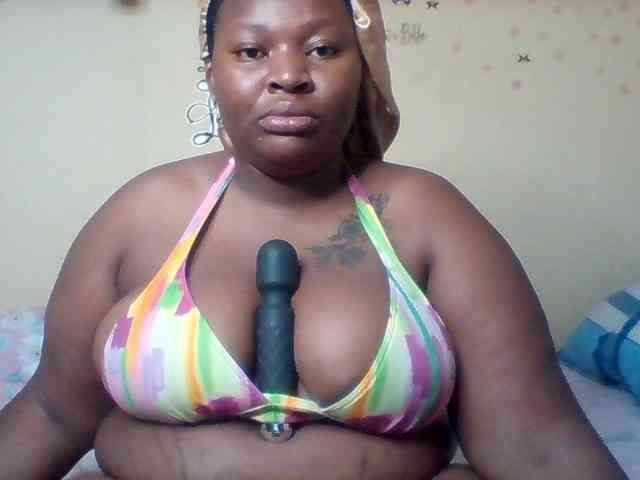 SinfullySweet webcam