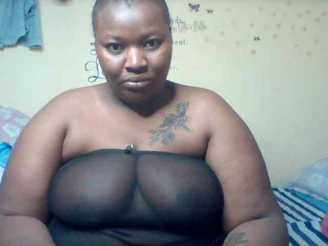 SinfullySweet webcam