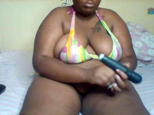 SinfullySweet webcam