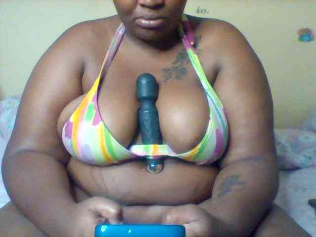 SinfullySweet webcam