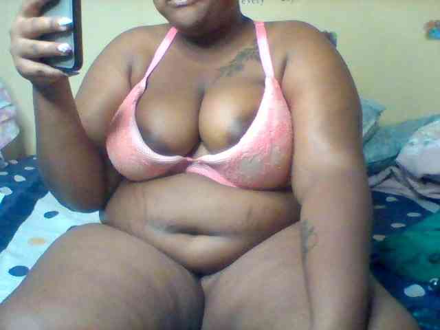 SinfullySweet webcam