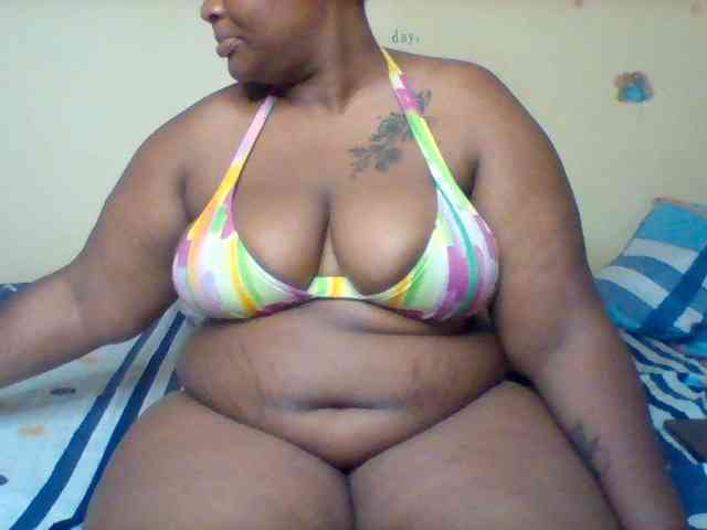 SinfullySweet webcam
