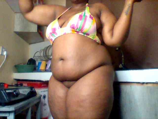 SinfullySweet webcam