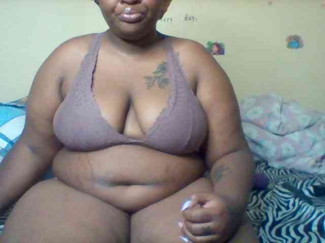 SinfullySweet webcam